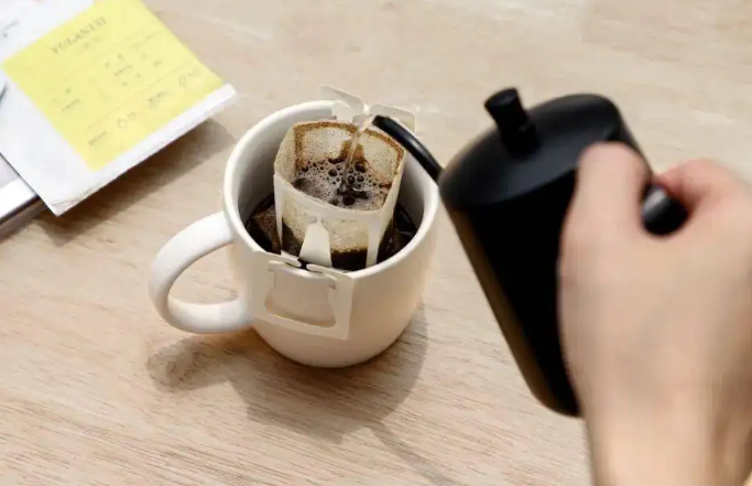 Coffee pod drip coffee packaging machine